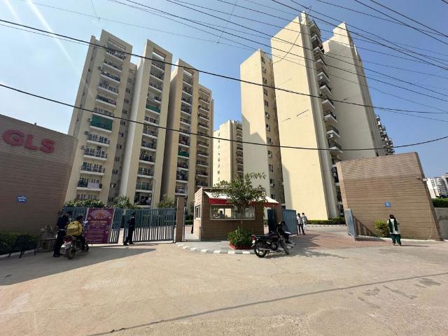 Rental | 2 BHK 1010 Sq.Ft. Apartment in GLS Crown Avenue