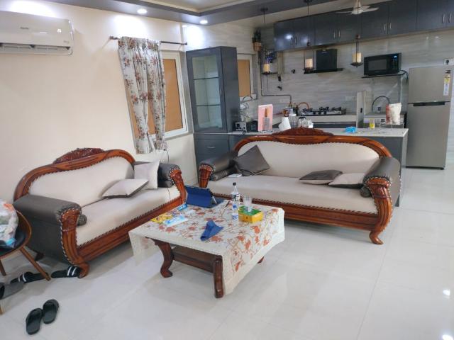 Rental | 2 BHK + 1014 Sq.Ft. Apartment in Kumar Kruti