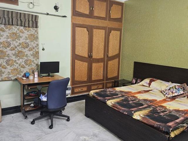 Rental | 2 BHK 101 Sq.Yd. Apartment in Lajpat Nagar I