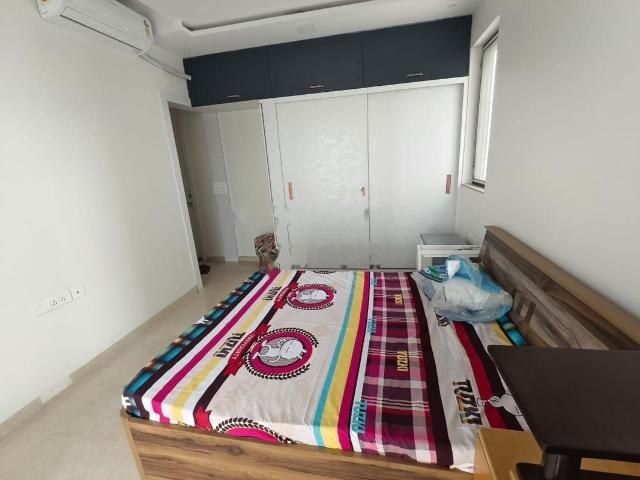 Rental | 2 BHK 1023 Sq.Ft. Apartment in Runwal Bliss