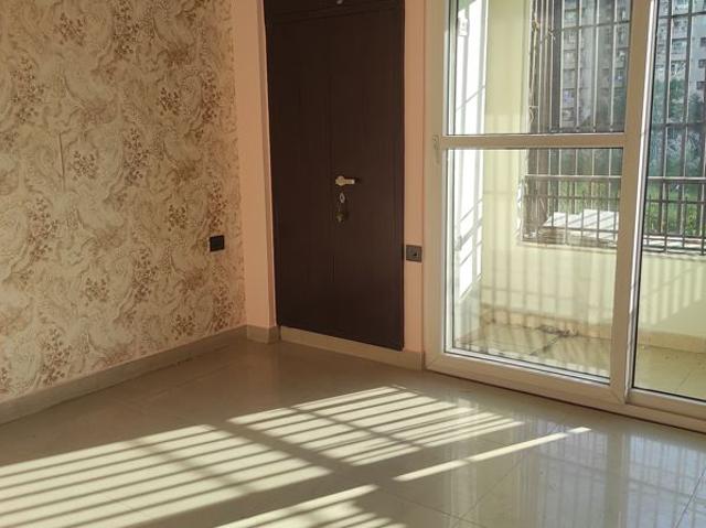 Rental | 2 BHK 1020 Sq.Ft. Apartment in Gaurs Cascades
