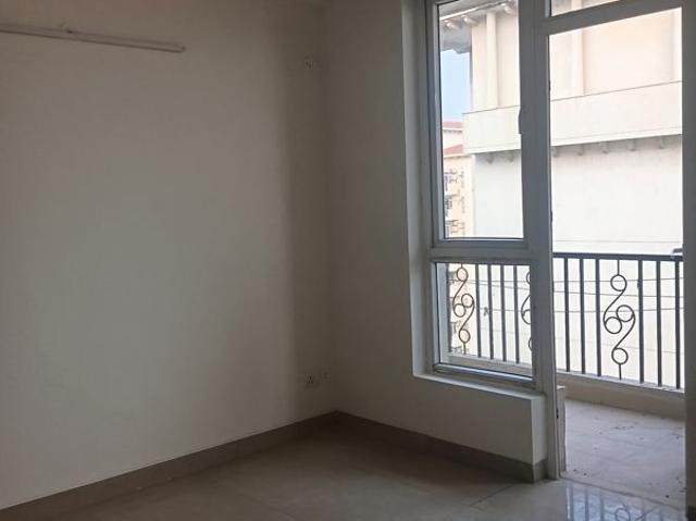 Rental | 2 BHK + 1020 Sq.Ft. Apartment in Emaar Emerald Estate