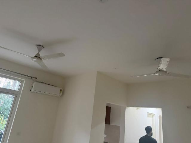 Rental | 2 BHK + 1020 Sq.Ft. Apartment in Emaar Emerald Estate