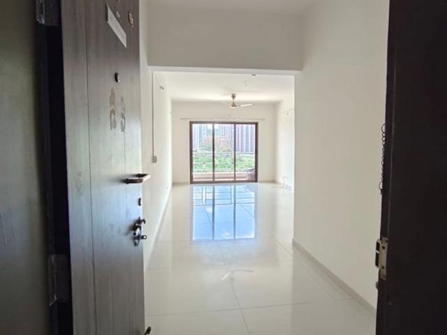 Rental | 2 BHK 1027 Sq.Ft. Apartment in Paranjape Blue Ridge
