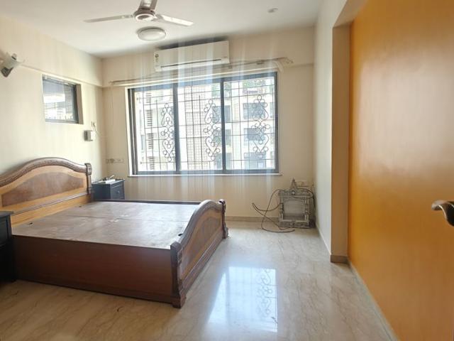Rental | 2 BHK 1025 Sq.Ft. Apartment in K Raheja Vihar