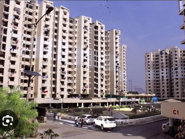 Rental | 2 BHK 1025 Sq.Ft. Apartment in SRS Royal Hills