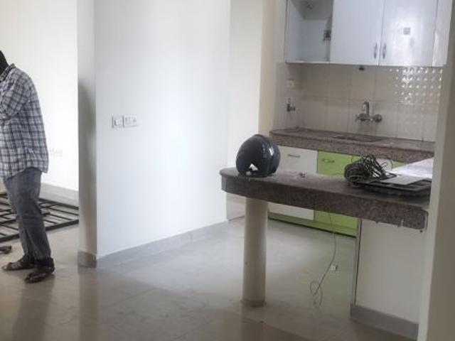 Rental | 2 BHK 1025 Sq.Ft. Apartment in SRS Royal Hills
