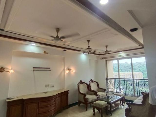 Rental | 2 BHK 1030 Sq.Ft. Apartment in Hiranandani Glen Croft