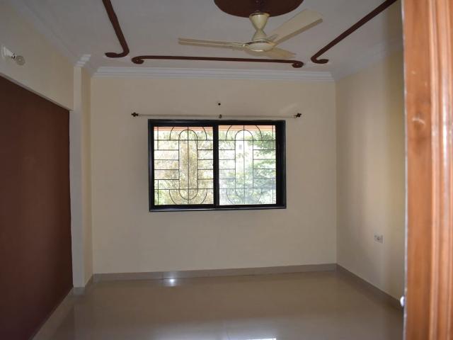 Rental | 2 BHK 1030 Sq.Ft. Apartment in Mahatma Society