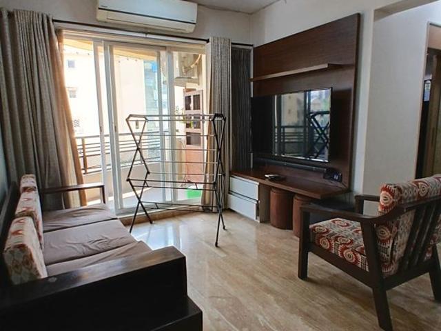 Rental | 2 BHK 1030 Sq.Ft. Apartment in Shrishti Synchronicity