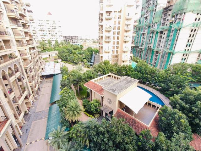 Rental | 2 BHK 1032 Sq.Ft. Apartment in Nyati Evara