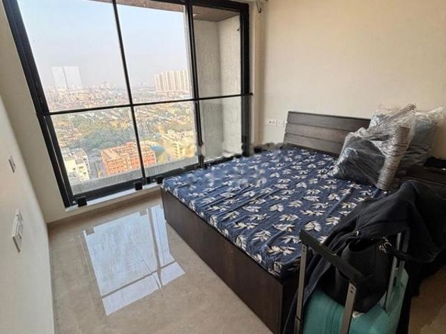 Rental | 2 BHK 1036 Sq.Ft. Apartment in Dosti Eastern Bay