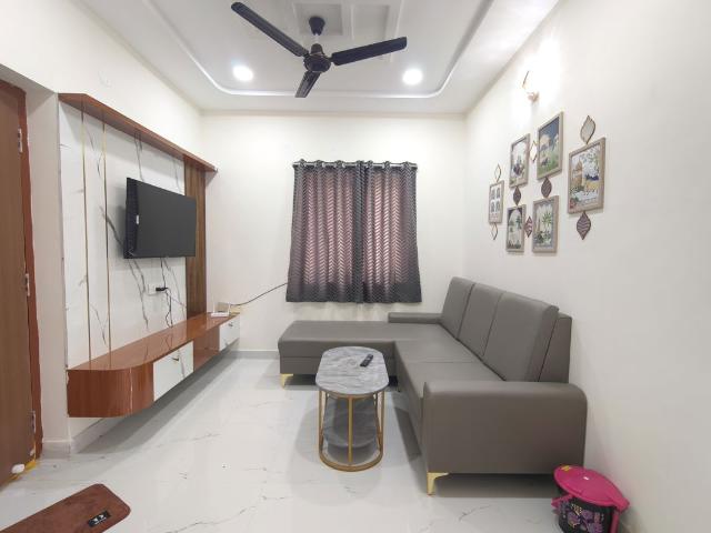 Rental | 2 BHK 1150 Sq.Ft. Apartment in Golden Tulip Kondapur