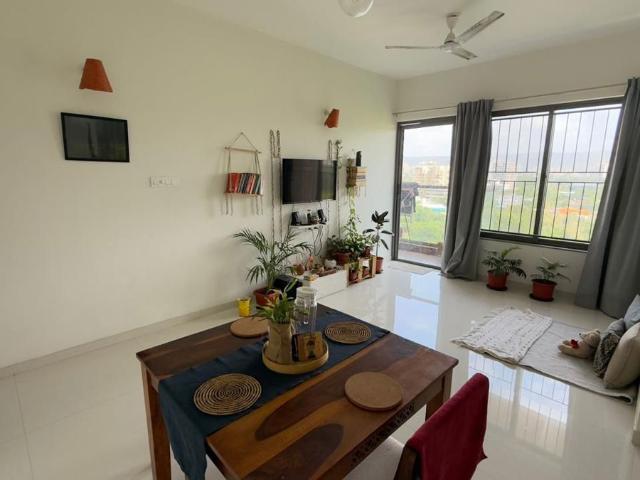 Rental | 2 BHK 1150 Sq.Ft. Apartment in Kumar Palmsprings