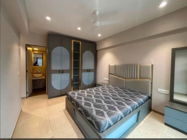 Rental | 2 BHK 1150 Sq.Ft. Apartment in Hiranandani Gardens