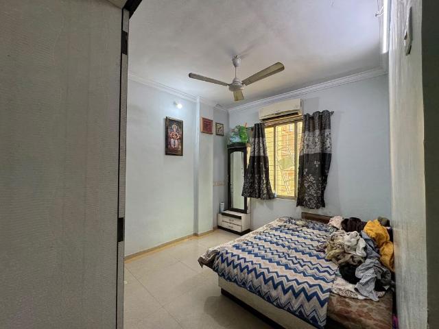 Rental | 2 BHK 1150 Sq.Ft. Apartment in Lotus Apartment