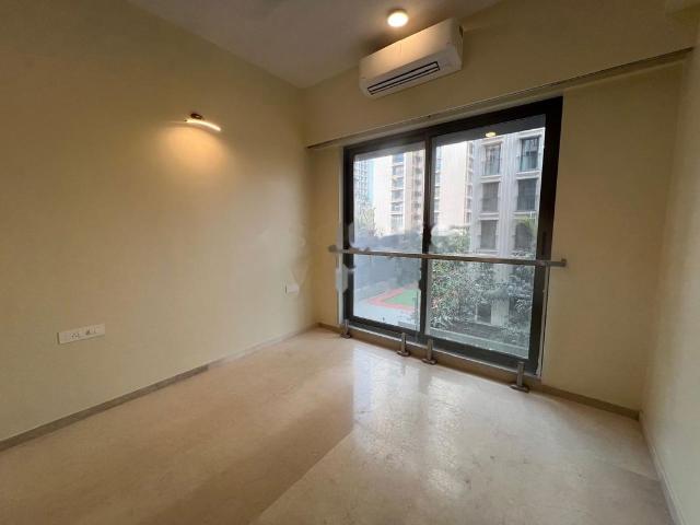 Rental | 2 BHK 1150 Sq.Ft. Apartment in Marathon Montesouth 2