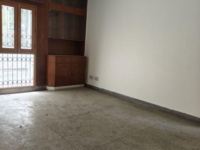 Rental | 2 BHK 1150 Sq.Ft. Apartment in Vasant Kunj
