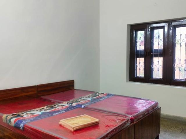 Rental | 2 BHK + 1163 Sq.Ft. Independent House in Sector 4