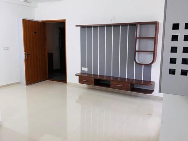 Rental | 2 BHK + 1165 Sq.Ft. Apartment in Ajmera Lakeside Paradise