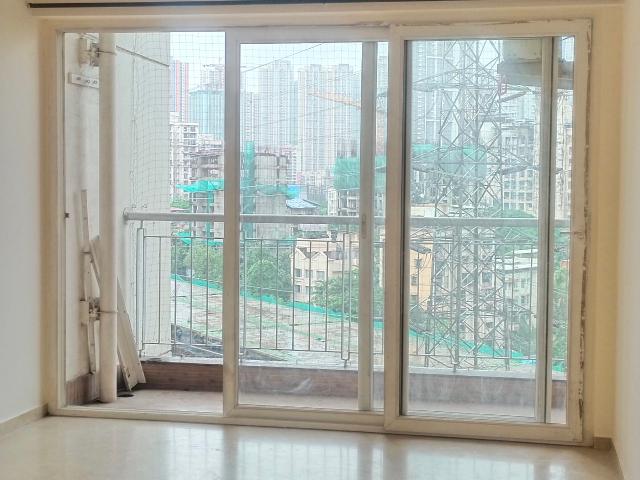 Rental | 2 BHK 1165 Sq.Ft. Apartment in Runwal Greens
