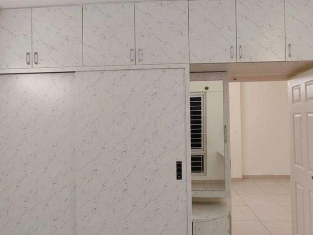 Rental | 2 BHK 1170 Sq.Ft. Apartment in SJR Blue Waters