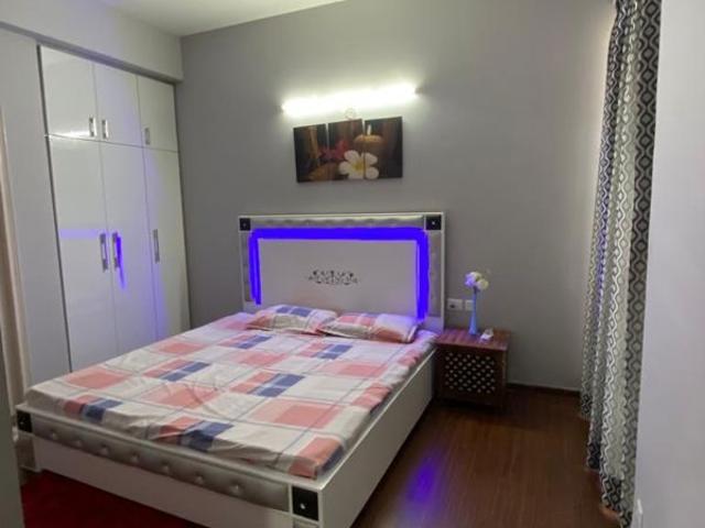 Rental | 2 BHK 1180 Sq.Ft. Apartment in Supertech Hues
