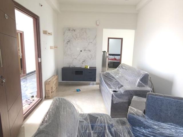 Rental | 2 BHK 1185 Sq.Ft. Apartment in Golden Tulip Kondapur