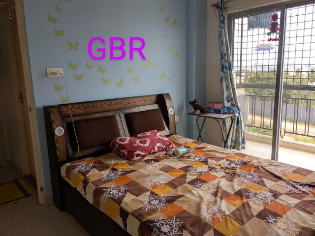 Rental | 2 BHK 1100 Sq.Ft. Apartment in Century Commanders Vista