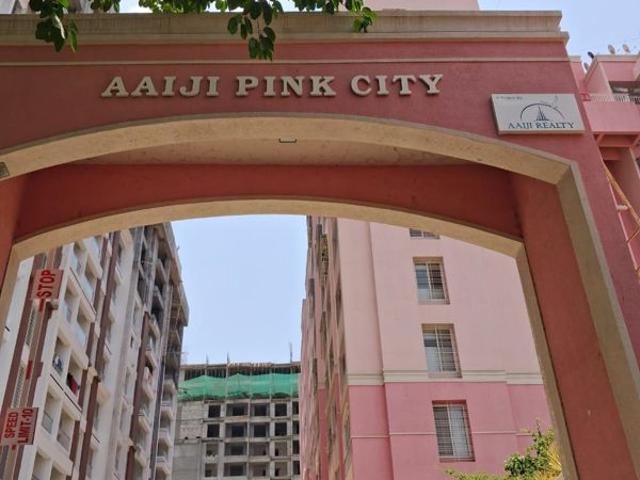Rental | 2 BHK 1100 Sq.Ft. Apartment in Aaiji Pink City