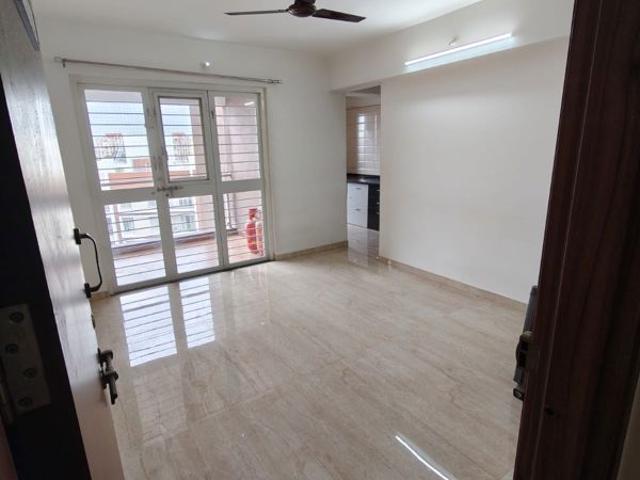 Rental | 2 BHK + 1100 Sq.Ft. Apartment in Atul Leela Garden