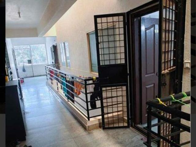 Rental | 2 BHK + 1100 Sq.Ft. Apartment in B.M. Shoma Paradise