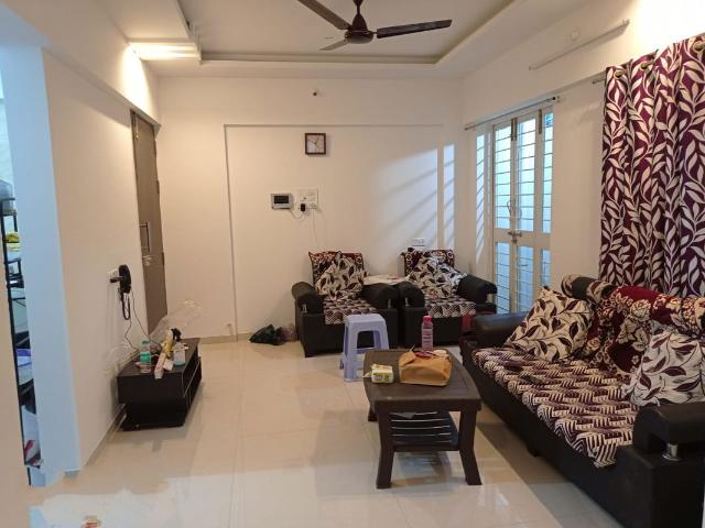 Rental | 2 BHK 1100 Sq.Ft. Apartment in Gobind Ganesh Imperia