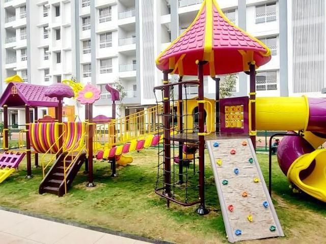 Rental | 2 BHK 1100 Sq.Ft. Apartment in Gera Planet Of Joy
