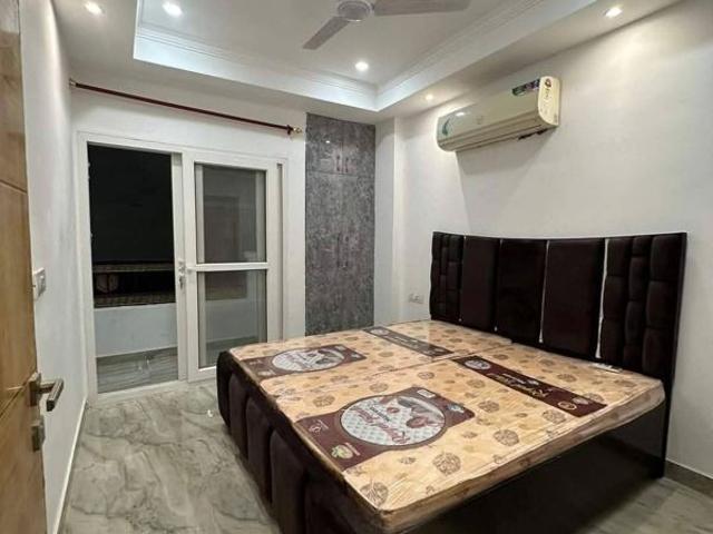 Rental | 2 BHK 1100 Sq.Ft. Apartment in Freedom Fighters Enclave