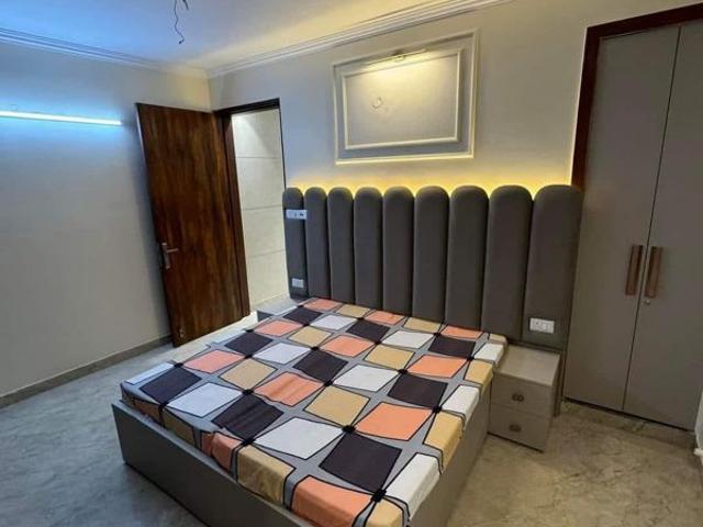 Rental | 2 BHK 1100 Sq.Ft. Apartment in Freedom Fighters Enclave