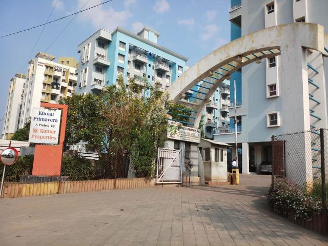 Rental | 2 BHK 1100 Sq.Ft. Apartment in Kumar Primavera