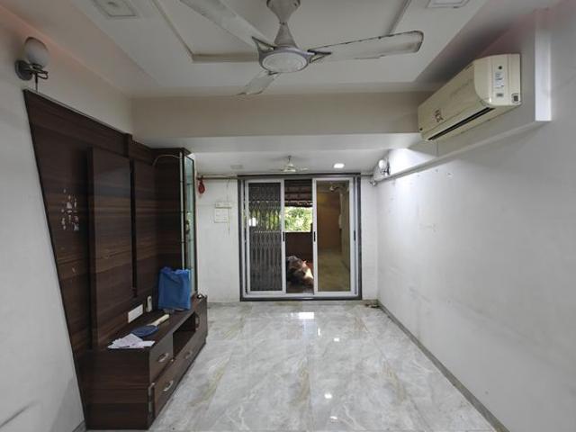 Rental | 2 BHK + 1100 Sq.Ft. Apartment in Maruti Radhamit