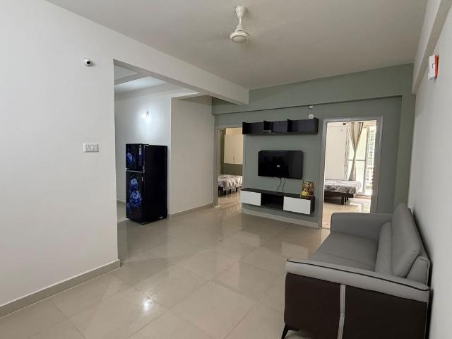 Rental | 2 BHK + 1100 Sq.Ft. Apartment in Sanjeev Shine