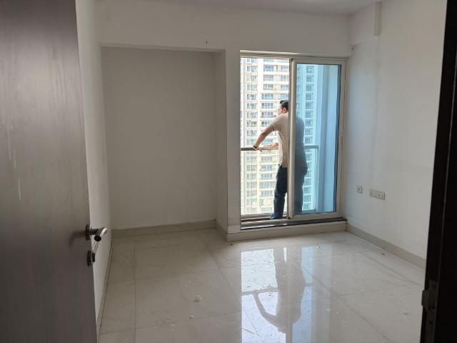 Rental | 2 BHK + 1100 Sq.Ft. Apartment in Sheth Avalon
