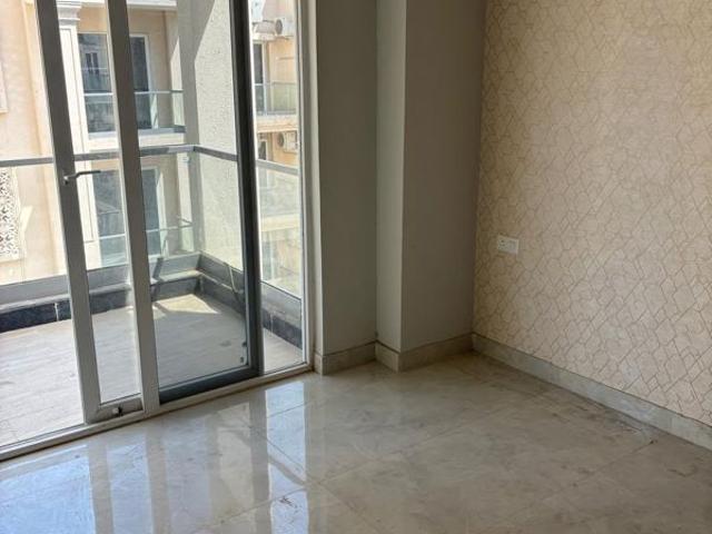 Rental | 2 BHK + 1100 Sq.Ft. Apartment in Signature Global City
