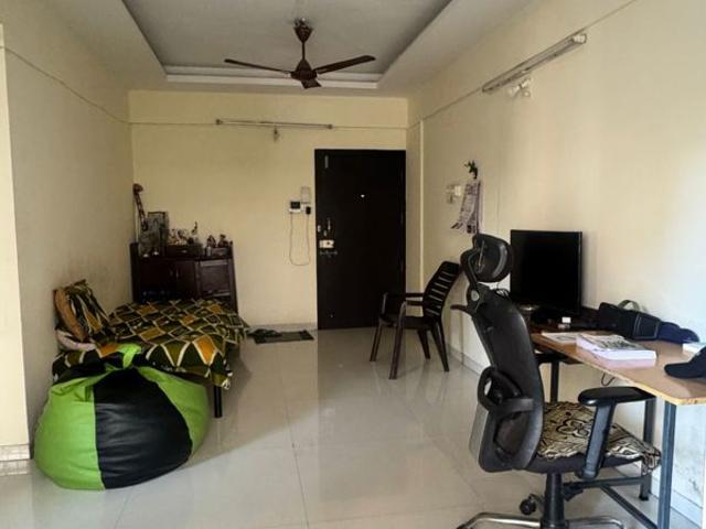 Rental | 2 BHK 1100 Sq.Ft. Apartment in Silver Royal