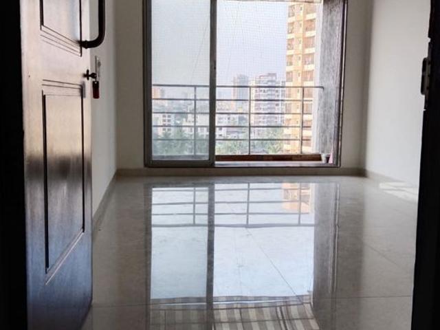 Rental | 2 BHK 1100 Sq.Ft. Apartment in Sumati CHS