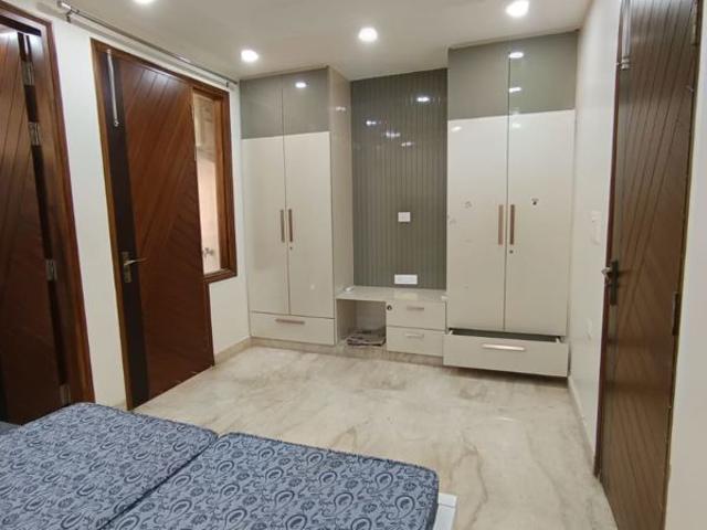 Rental | 2 BHK 1100 Sq.Ft. Apartment in Paschim Vihar