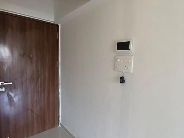 Rental | 2 BHK 1100 Sq.Ft. Apartment in Pristine Allure