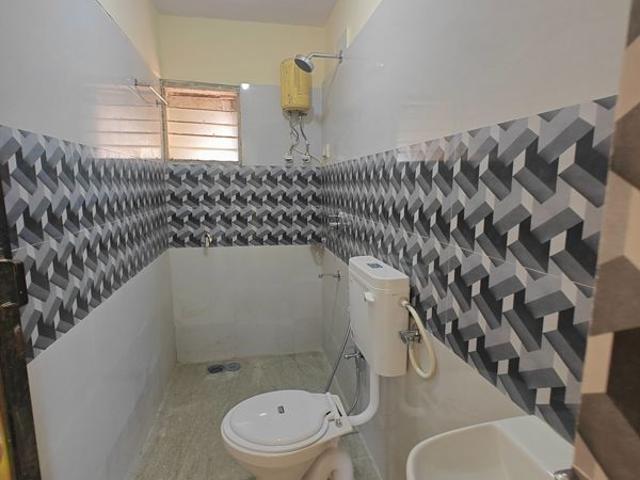 Rental | 2 BHK 1100 Sq.Ft. Apartment in Raval Tower
