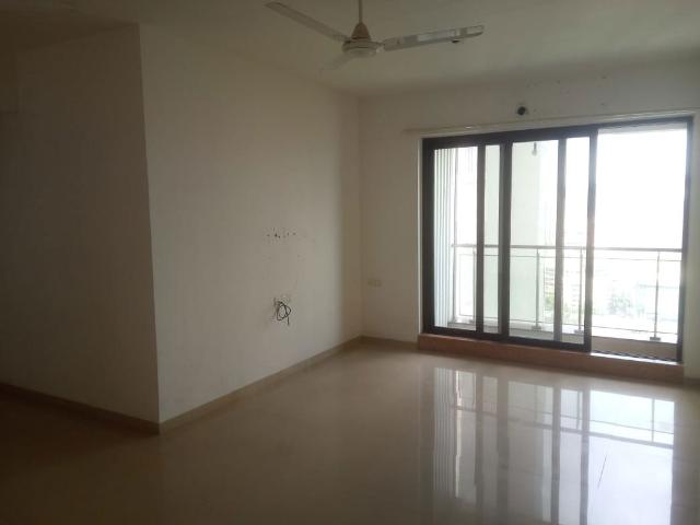 Rental | 2 BHK 1100 Sq.Ft. Apartment in Rustomjee Elanza