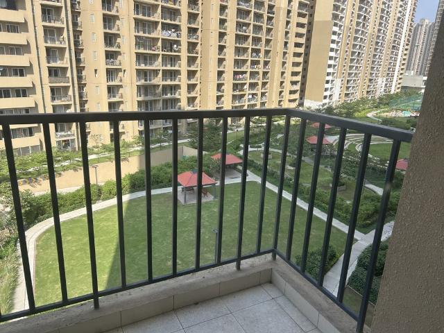 Rental | 2 BHK 1100 Sq.Ft. Apartment in Tata Eureka Park