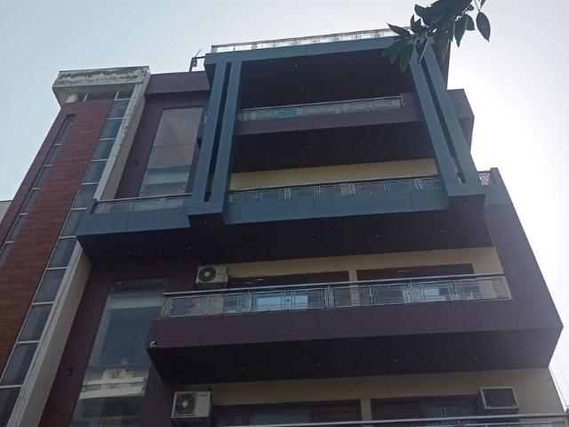 Rental | 2 BHK 1100 Sq.Ft. Independent House in Sector 104