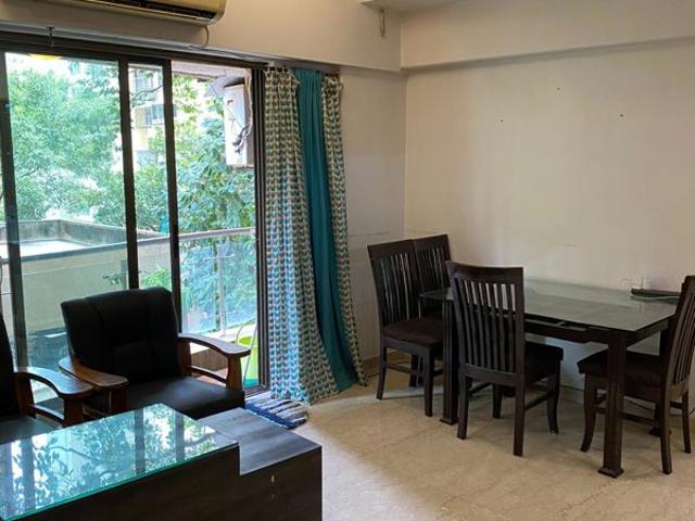 Rental | 2 BHK 1120 Sq.Ft. Apartment in Khar West